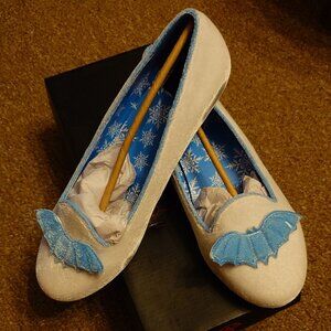 Strange Cvlt Women's Flats Size 7M